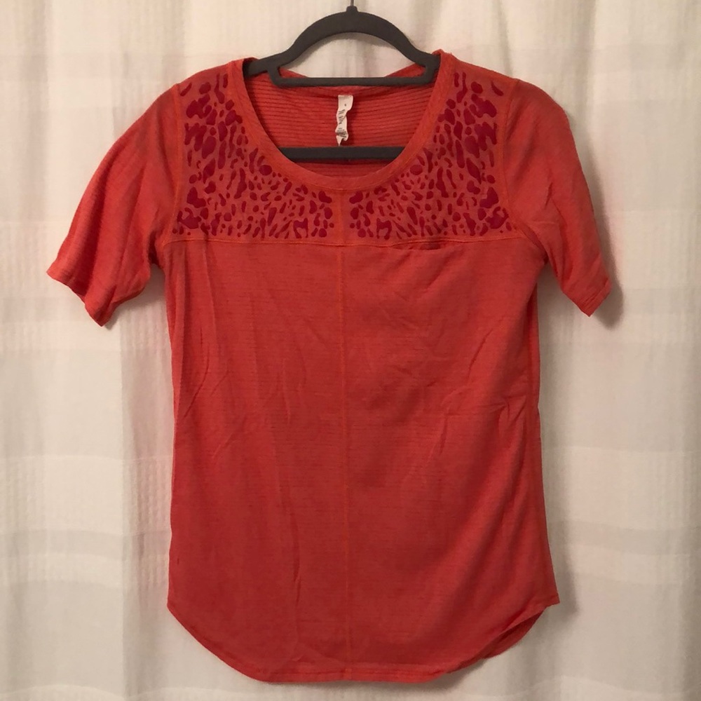 Lululemon Coral T-Shirt